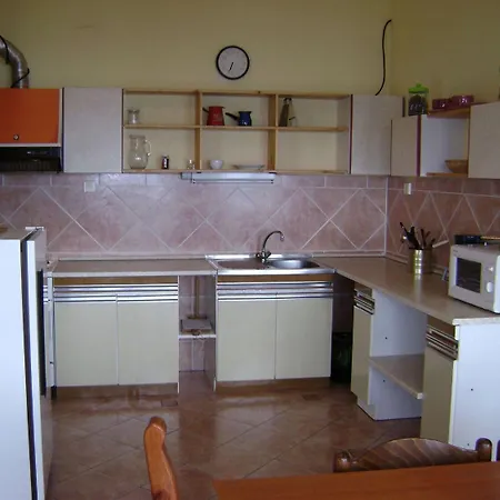 Apartment Ante *
