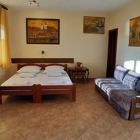 Ante Apartment